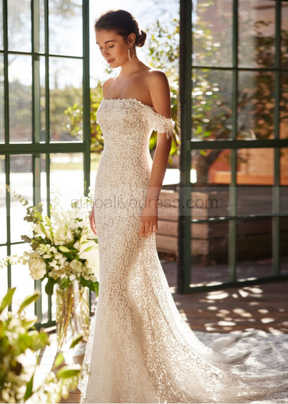 Ivory Lace Allover Bohemian Wedding Dress With Detachable Straps